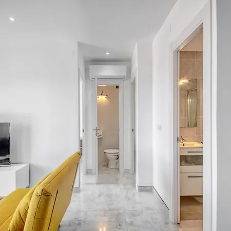 Near With Pool & Access *