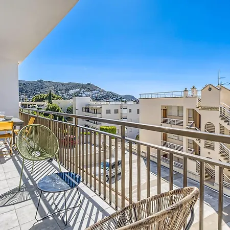 Pretty With Balcony Apartment