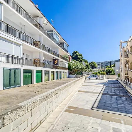 Pretty With Balcony Apartment